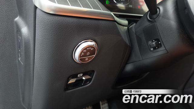 Mercedes-Benz GLC-Class 2024 — photo 32