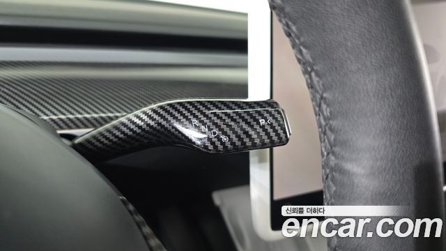 Tesla Model Y 2022 — photo 12