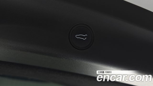 Tesla Model Y 2022 — photo 23