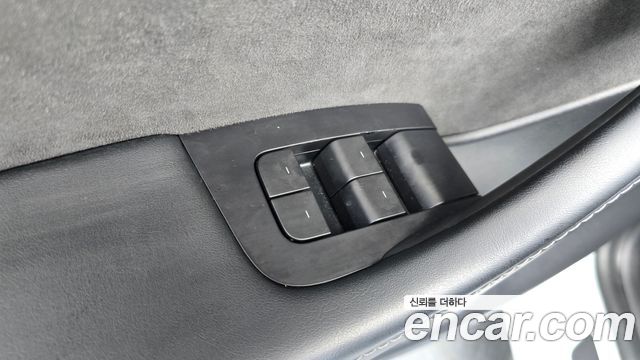 Tesla Model Y 2022 — photo 26