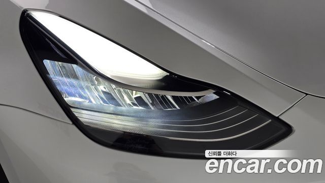 Tesla Model Y 2022 — photo 8