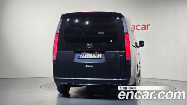 Hyundai Staria 2023 — photo 4