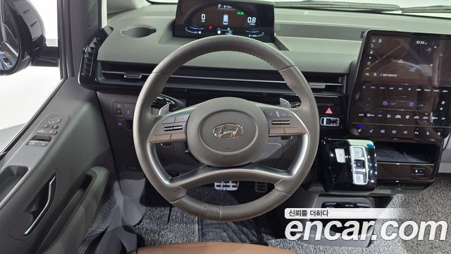 Hyundai Staria 2023 — photo 19