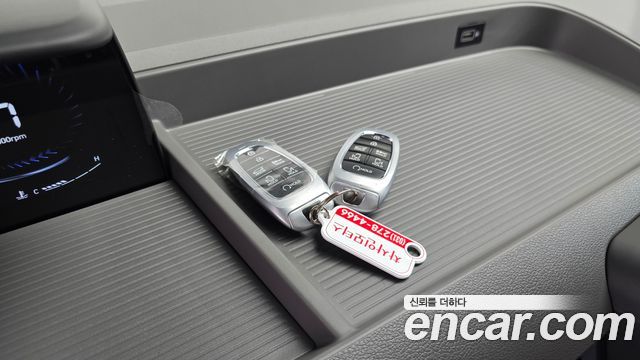 Hyundai Staria 2023 — photo 21