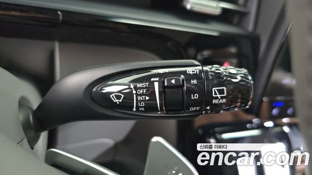 Hyundai Staria 2023 — photo 28