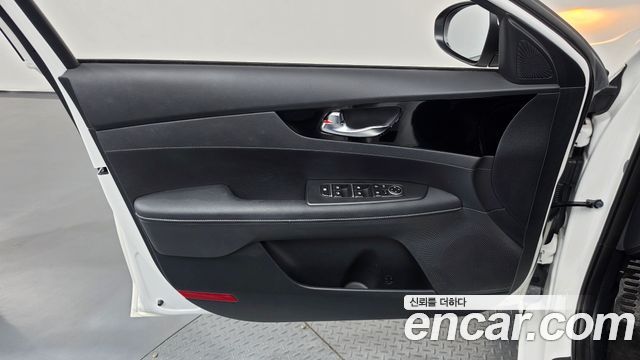 Kia K3 2024 — photo 14