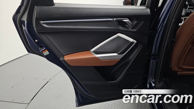 Audi Q3 2024 — photo 15
