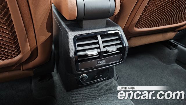 Audi Q3 2024 — photo 28