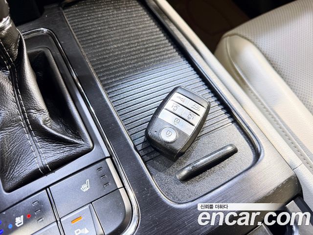 Kia Canival 2016 — photo 15