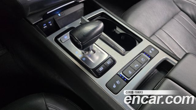 Genesis G80 2018 — photo 9
