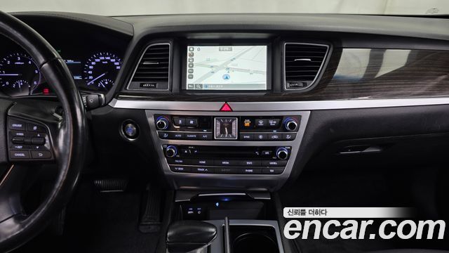 Genesis G80 2018 — photo 14