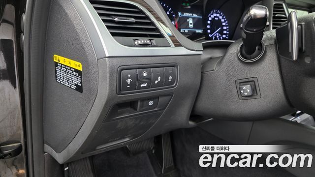 Genesis G80 2018 — photo 17