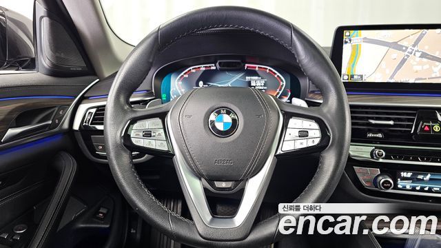 BMW 5-Series 2023 — photo 19