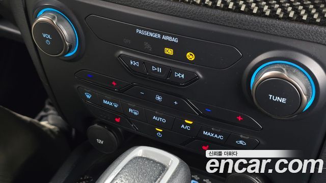 Ford Ranger 2022 — photo 28