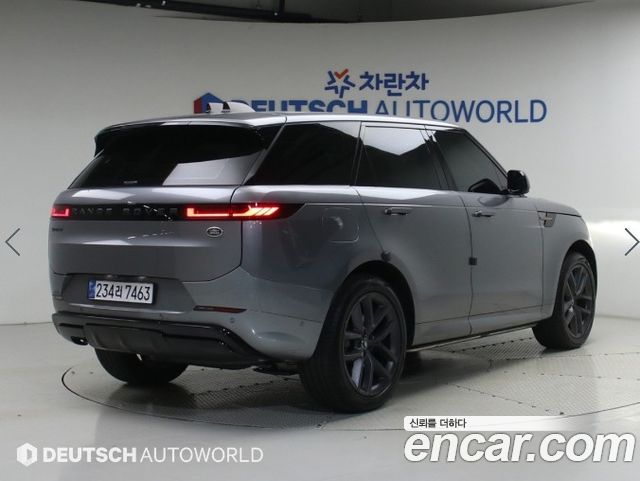 Land Rover Range Rover Sport 2023 — photo 2