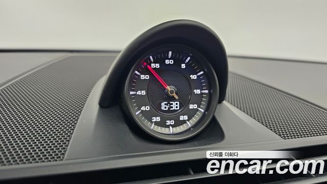 Porsche Panamera 2018 — photo 30