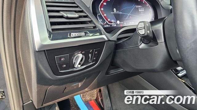 BMW X3 2020 — photo 28