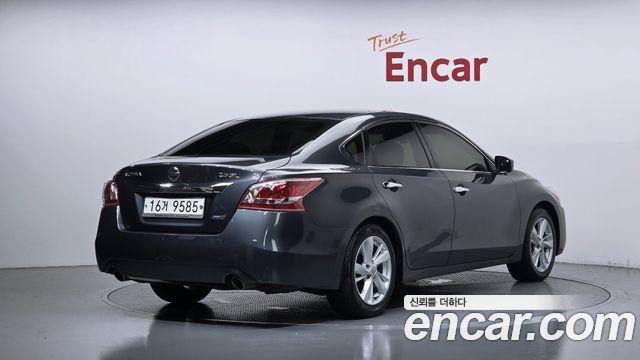 Nissan Altima 2013 — photo 2