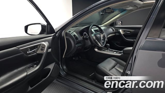 Nissan Altima 2013 — photo 10