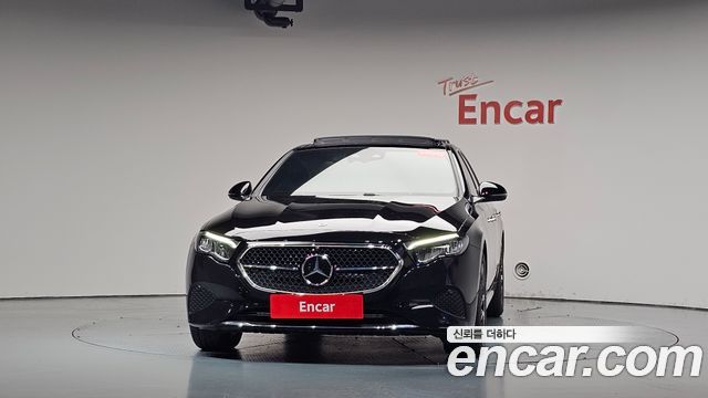 Mercedes-Benz E-Class 2026 — photo 3