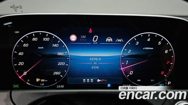 Mercedes-Benz E-Class 2026 — photo 11