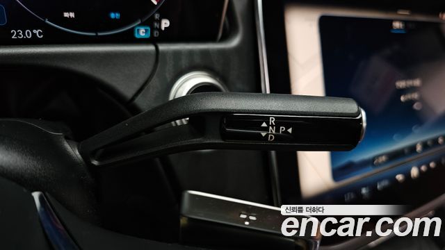 Mercedes-Benz E-Class 2026 — photo 12