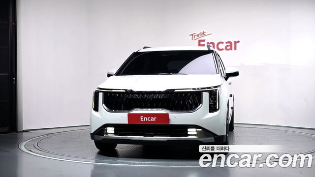 Kia Canival 2025 — photo 3