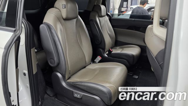 Kia Canival 2025 — photo 12