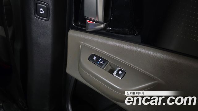 Kia Canival 2025 — photo 18