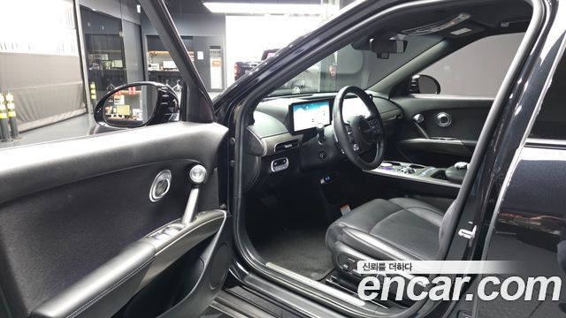 Genesis GV60 2022 — photo 13