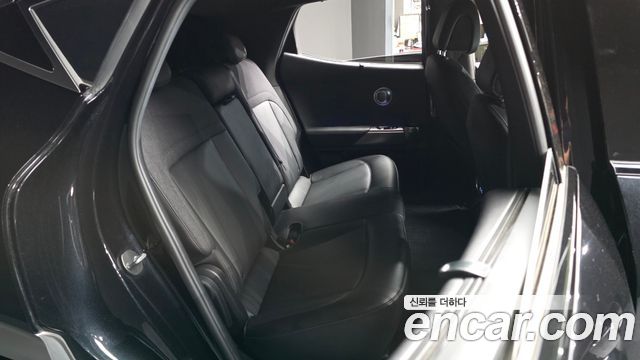 Genesis GV60 2022 — photo 18