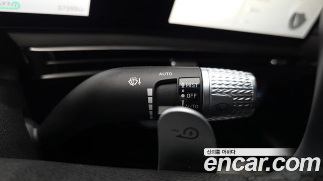 Genesis GV60 2022 — photo 25