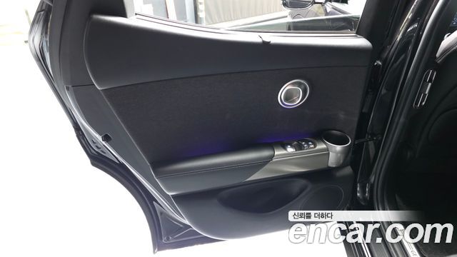 Genesis GV60 2022 — photo 15