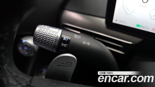 Genesis GV60 2022 — photo 27