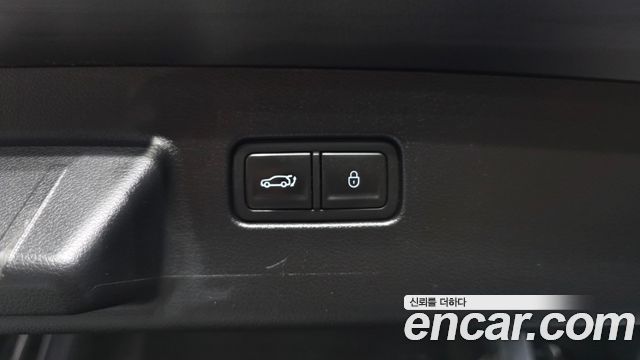 Genesis GV60 2022 — photo 29