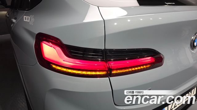 BMW X4 2023 — photo 9