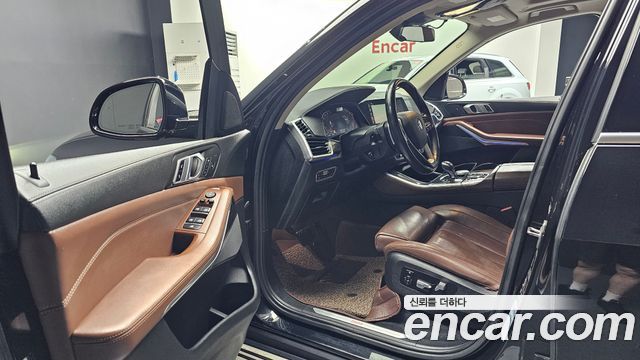 BMW X5 2019 — photo 10