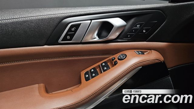 BMW X5 2019 — photo 16
