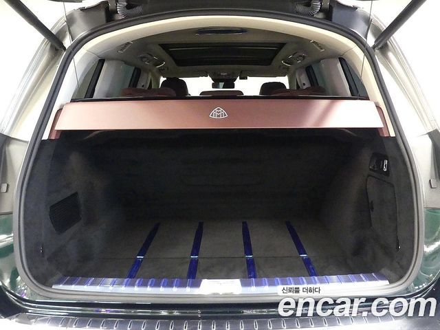 Mercedes-Benz GLS-Class 2023 — photo 8