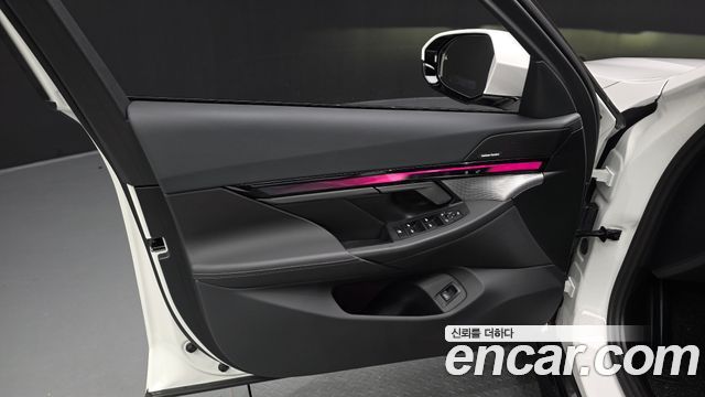 BMW 5-Series 2025 — photo 14