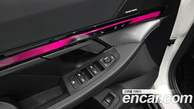 BMW 5-Series 2025 — photo 35
