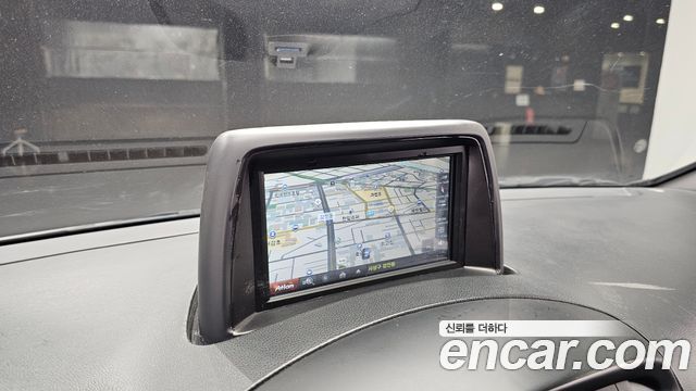 Hyundai Starex 2012 — photo 16