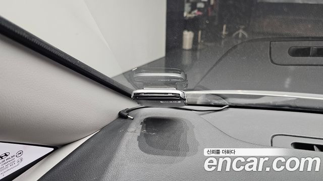 Hyundai Starex 2012 — photo 18
