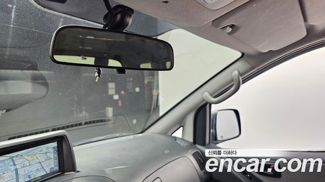 Hyundai Starex 2012 — photo 19