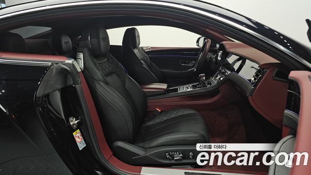 Bentley Continental 2020 — photo 10