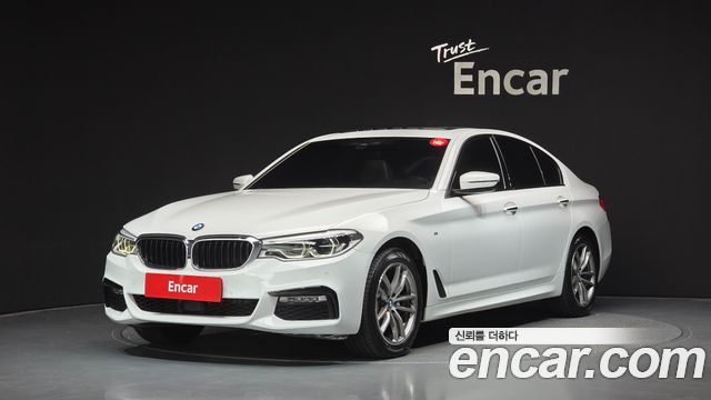 BMW 5-Series 2017 — photo 1