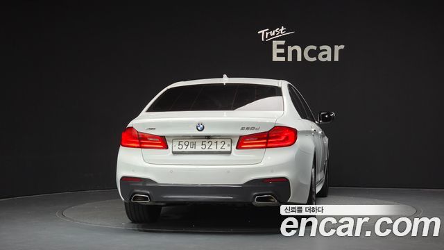 BMW 5-Series 2017 — photo 4