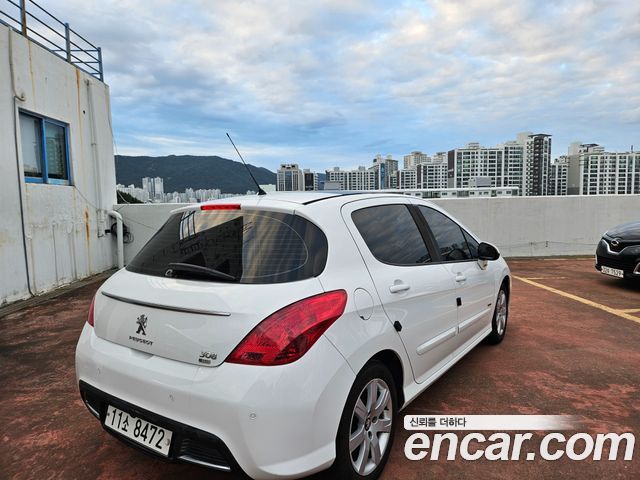 Peugeot 308 2014 — photo 4