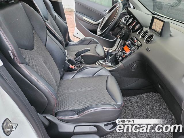 Peugeot 308 2014 — photo 12