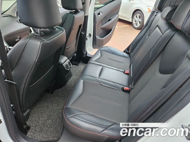 Peugeot 308 2014 — photo 14